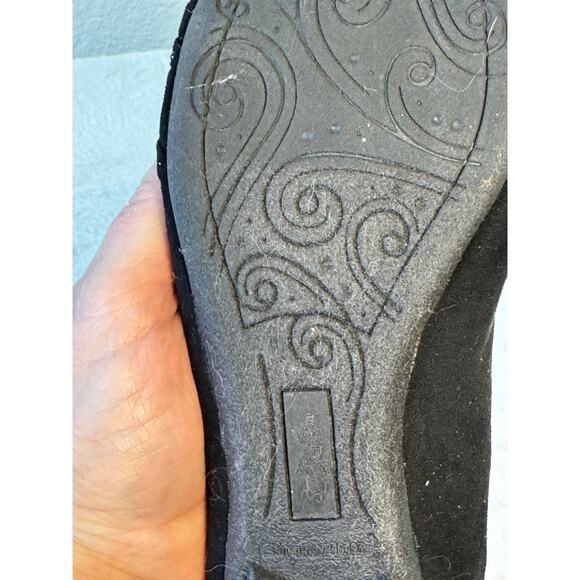 Soft faux suede ballet flats by Self Esteem Footwear in classic black - Picture 6 of 6